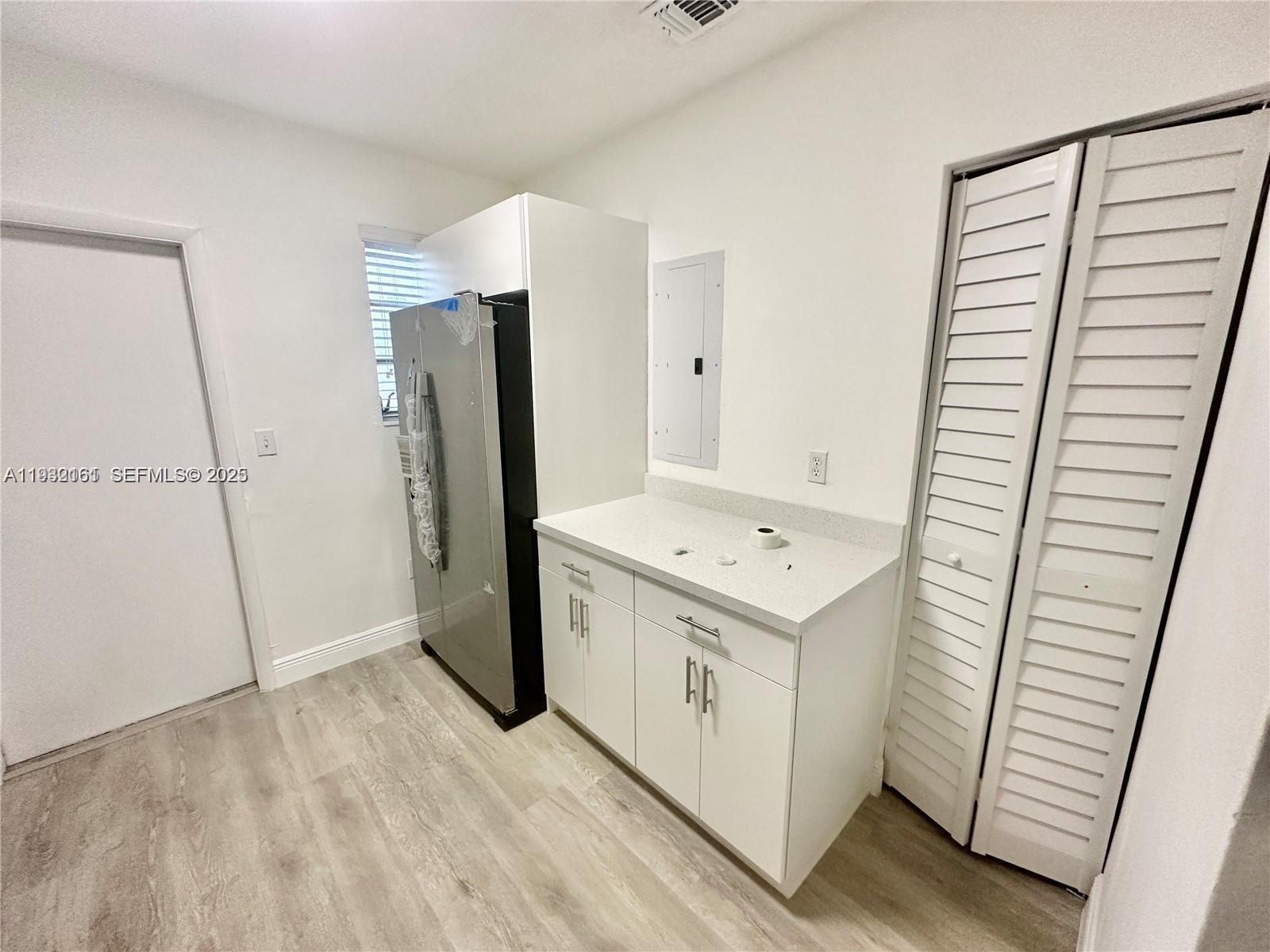 FLORAL PARK 1ST AMD PL - Residential Income