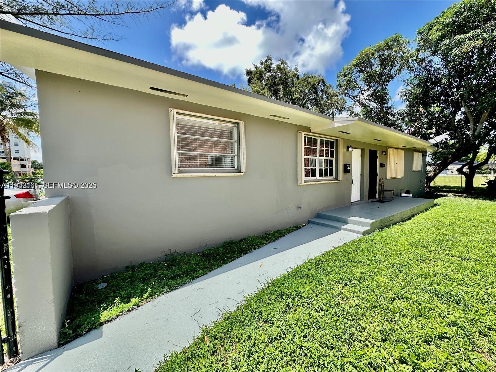 FLORAL PARK 1ST AMD PL - Residential Income