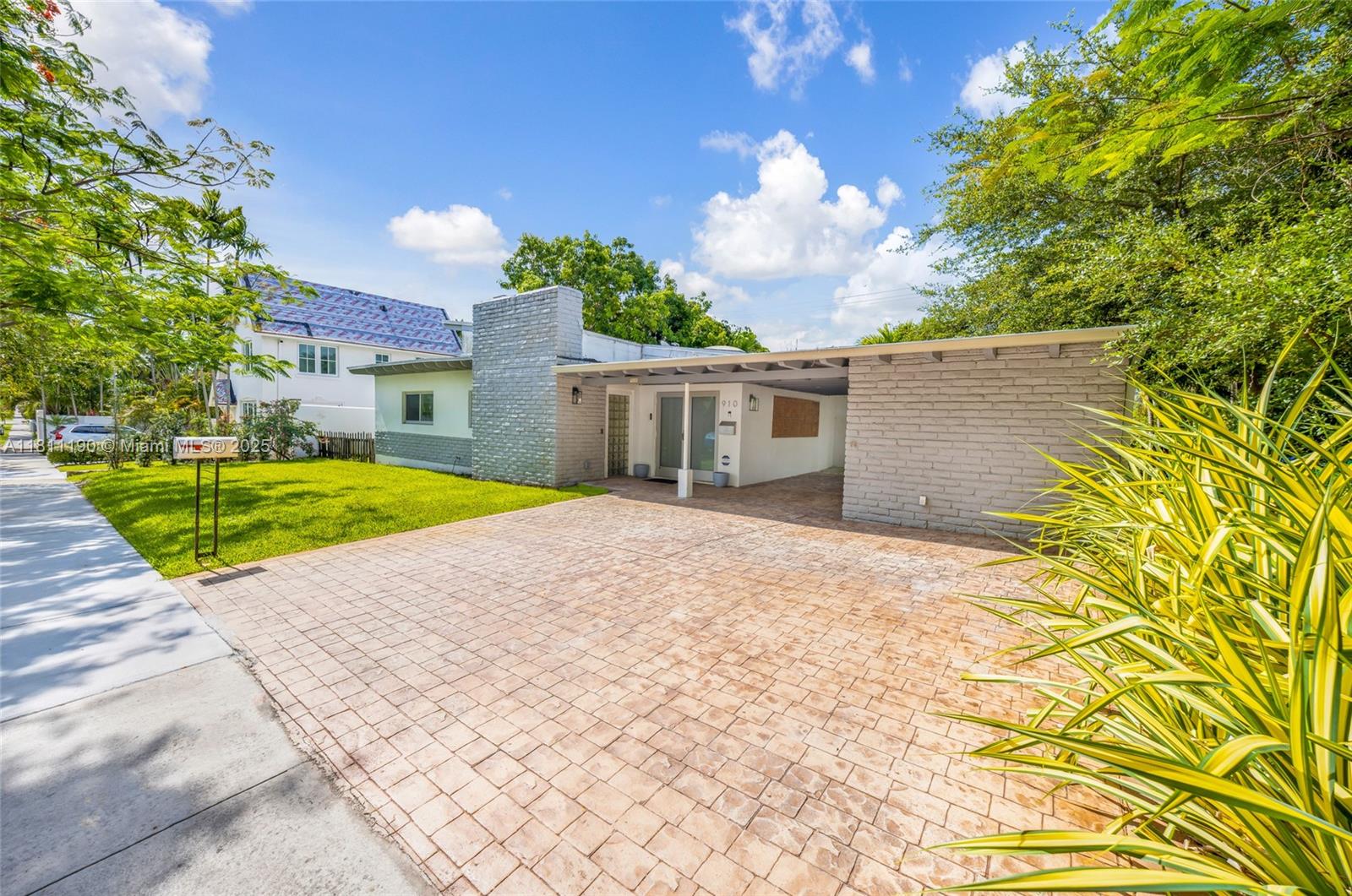 Rental Property at 910 Ne 81st St 910, Miami, Broward County, Florida - Bedrooms: 4 
Bathrooms: 3  - $6,900 MO.