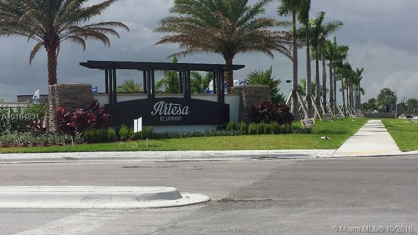 BRAND NEW VILLA IN THE LENNAR ARTESA COMMUNITY, 3 BEDROOM, 2 AND HALF BATHS, TILE IN COMMON AREAS. CARPET IN BEDROOMS, KITCHEN FEATURES WOOD CABINETS AND STAINLESS STEEL APPLIANCES, PAVED BACKYARD. A MUST SEE!!! COMMUNITY WILL OFFER GREAT AMENITIES SUCH AS CLUBHOUSE, POOL, GYM AND CHILDREN PLAY AREA.