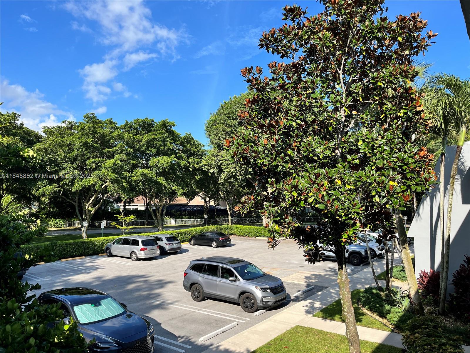 4280 Oaks Ter 203
