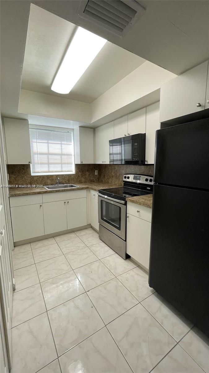 ROBERTSON PARK - Residential Income