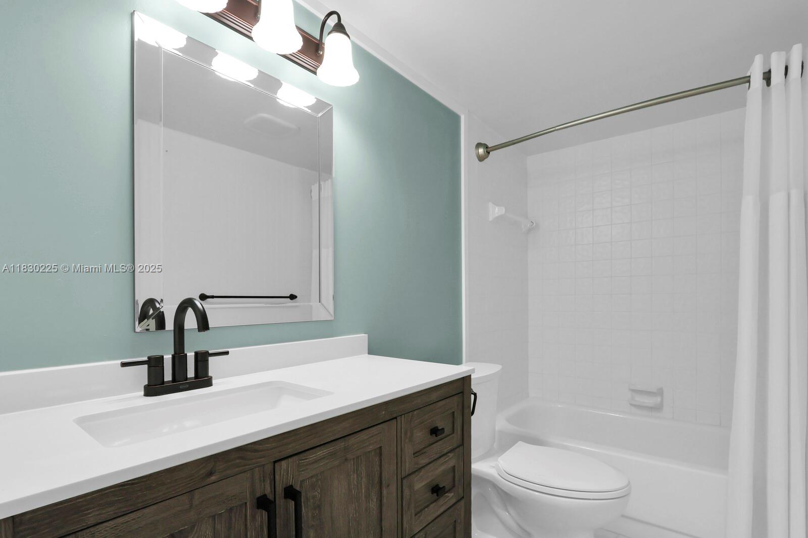 TARPON BAY YACHT CLUB CON - Residential