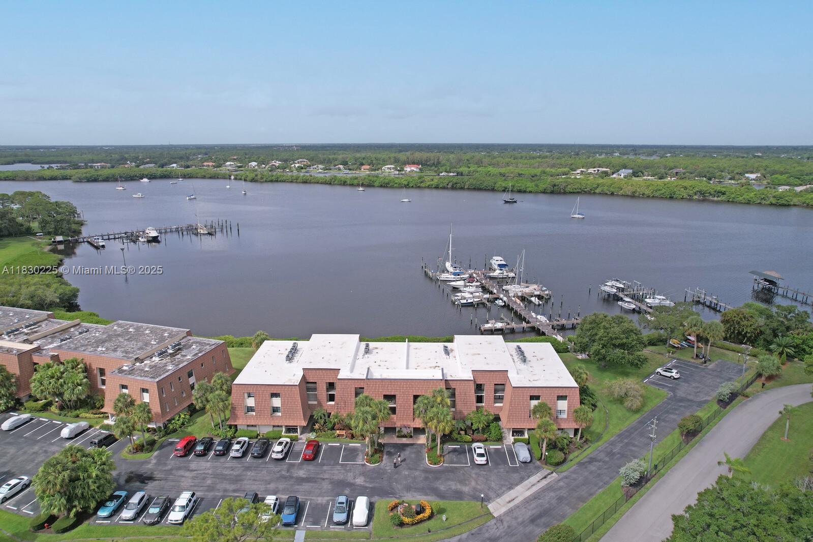 TARPON BAY YACHT CLUB CON - Residential