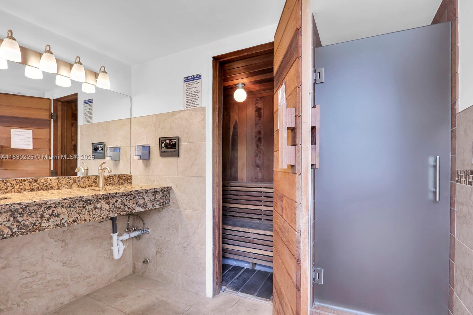 TARPON BAY YACHT CLUB CON - Residential