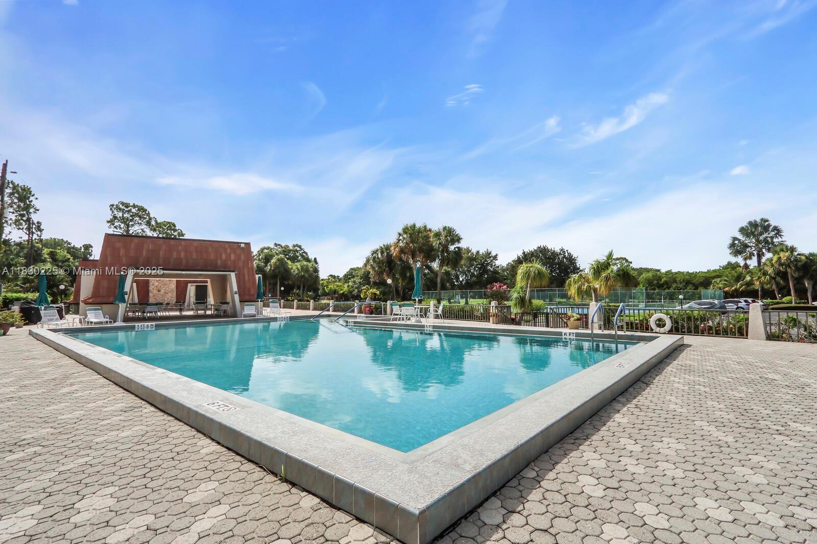 TARPON BAY YACHT CLUB CON - Residential