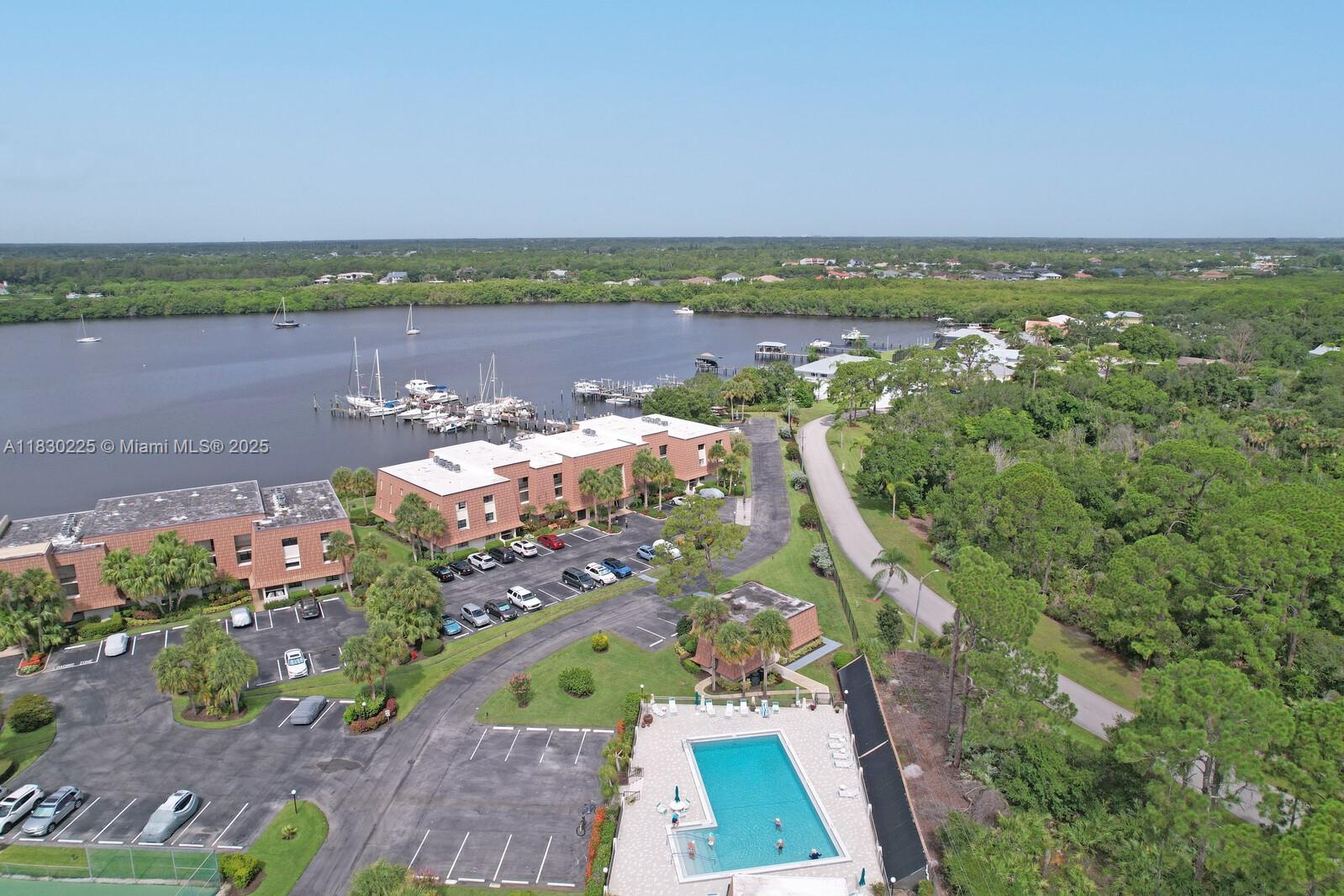 TARPON BAY YACHT CLUB CON - Residential
