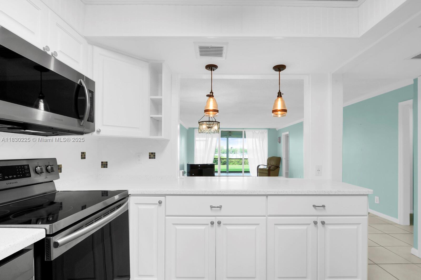 TARPON BAY YACHT CLUB CON - Residential