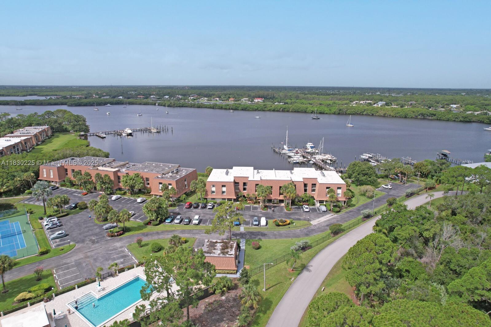 TARPON BAY YACHT CLUB CON - Residential