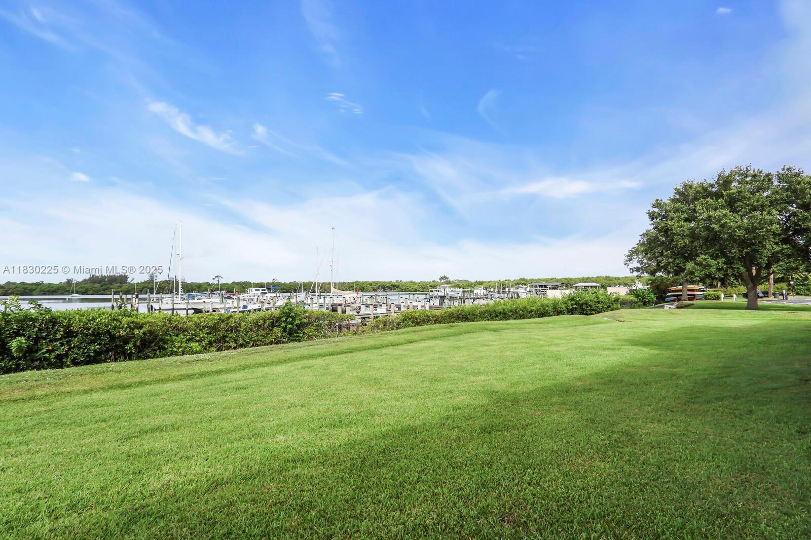TARPON BAY YACHT CLUB CON - Residential