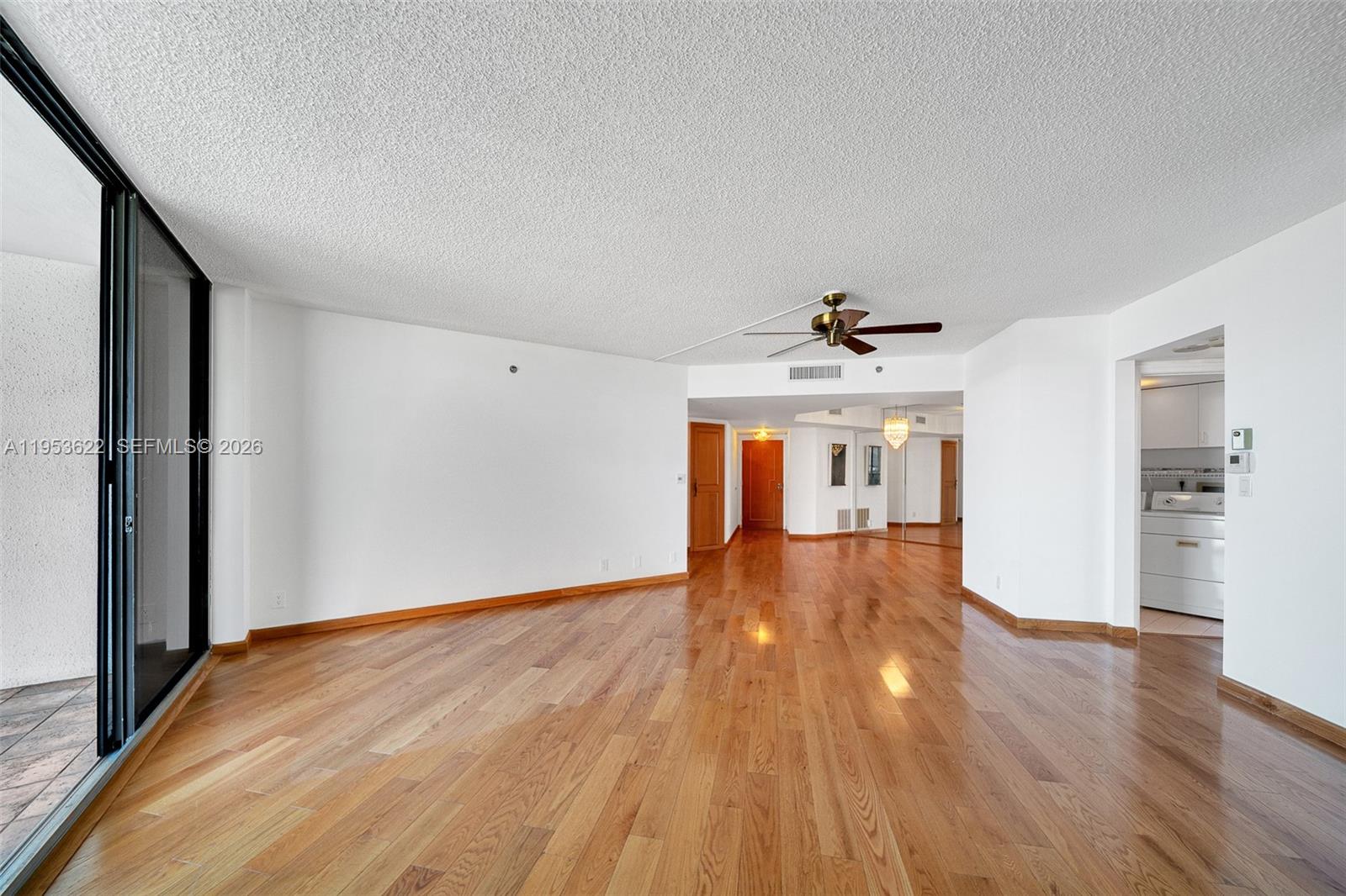 HARBOR TWS AT THE WATERWA - Residential