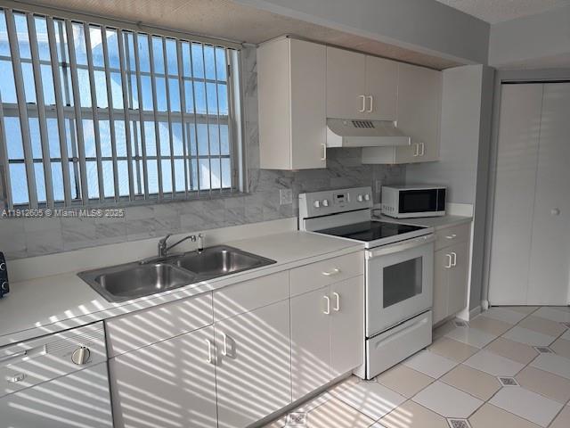 KEYS GATE CONDO NO EIGHT - Residential Lease
