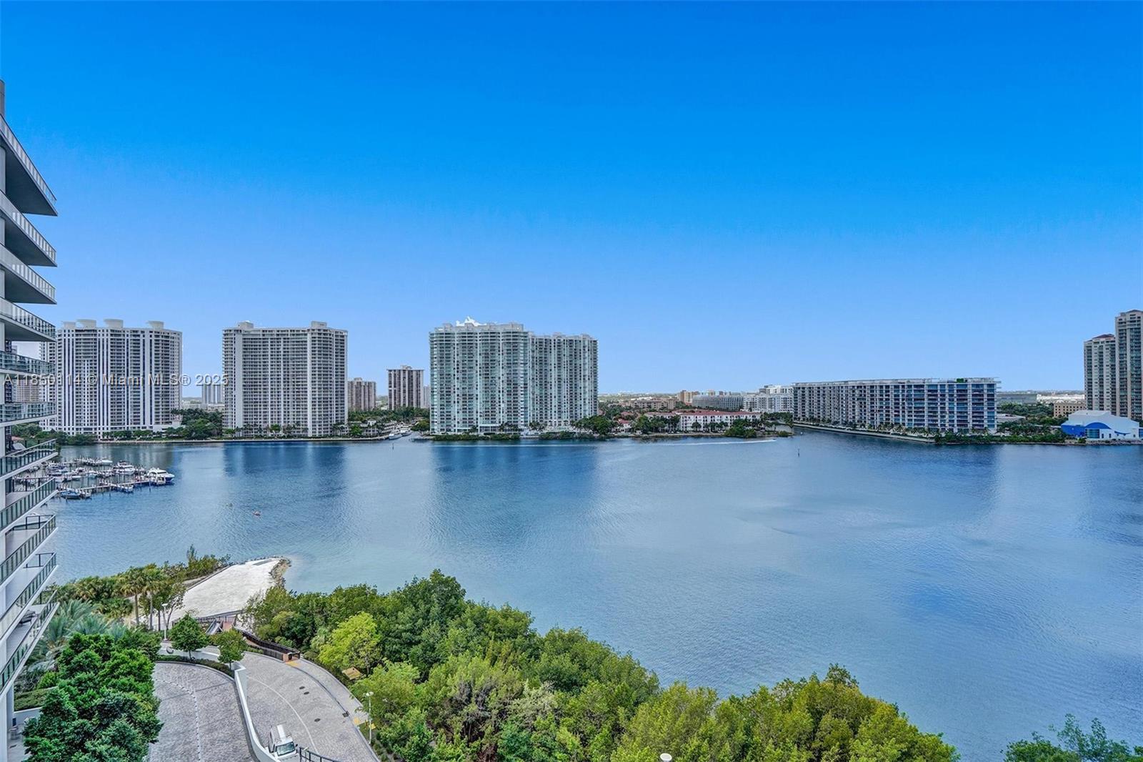 PRIVE CONDO - Residential Lease