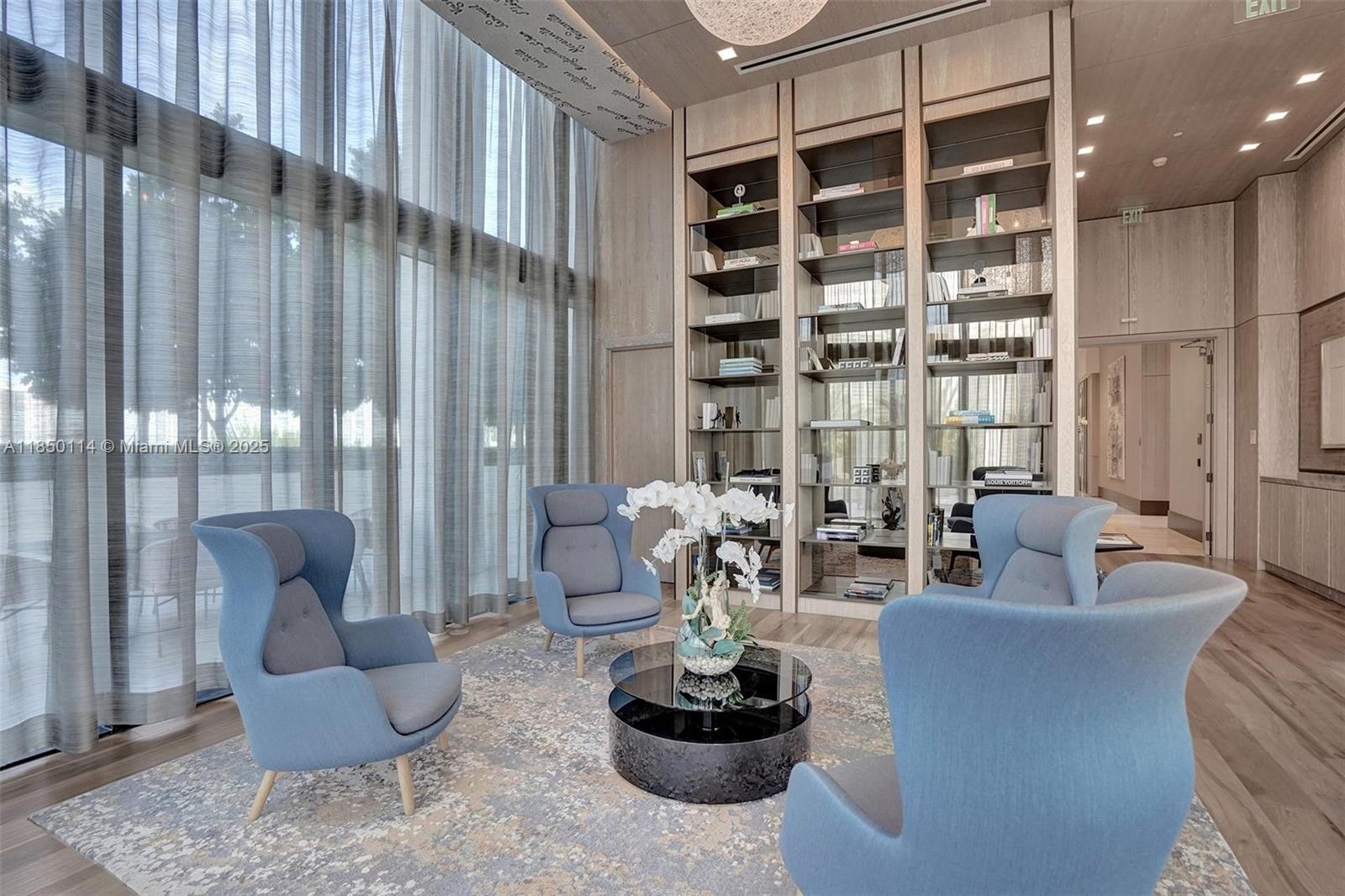 PRIVE CONDO - Residential Lease