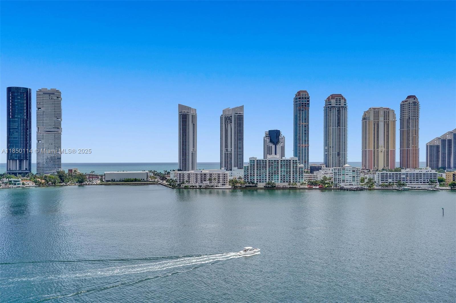 PRIVE CONDO - Residential Lease