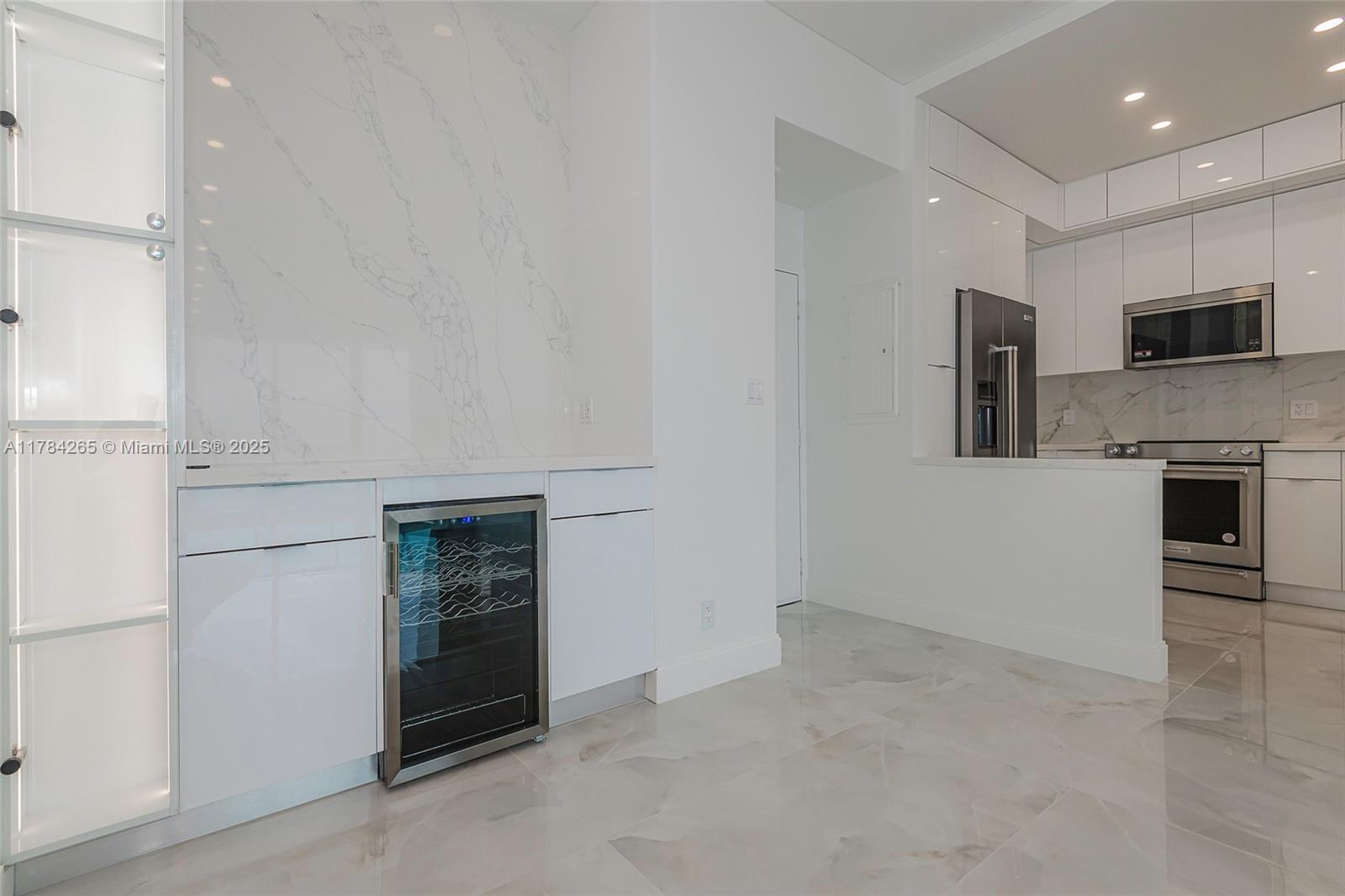 ARLEN HOUSE EAST CONDO - Residential Lease