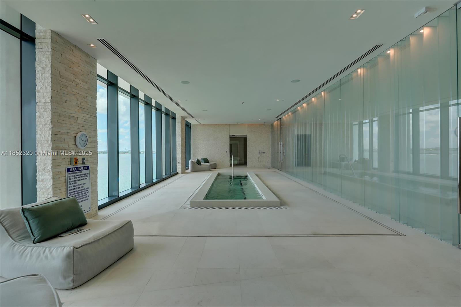 ONE PARAISO CONDO - Residential