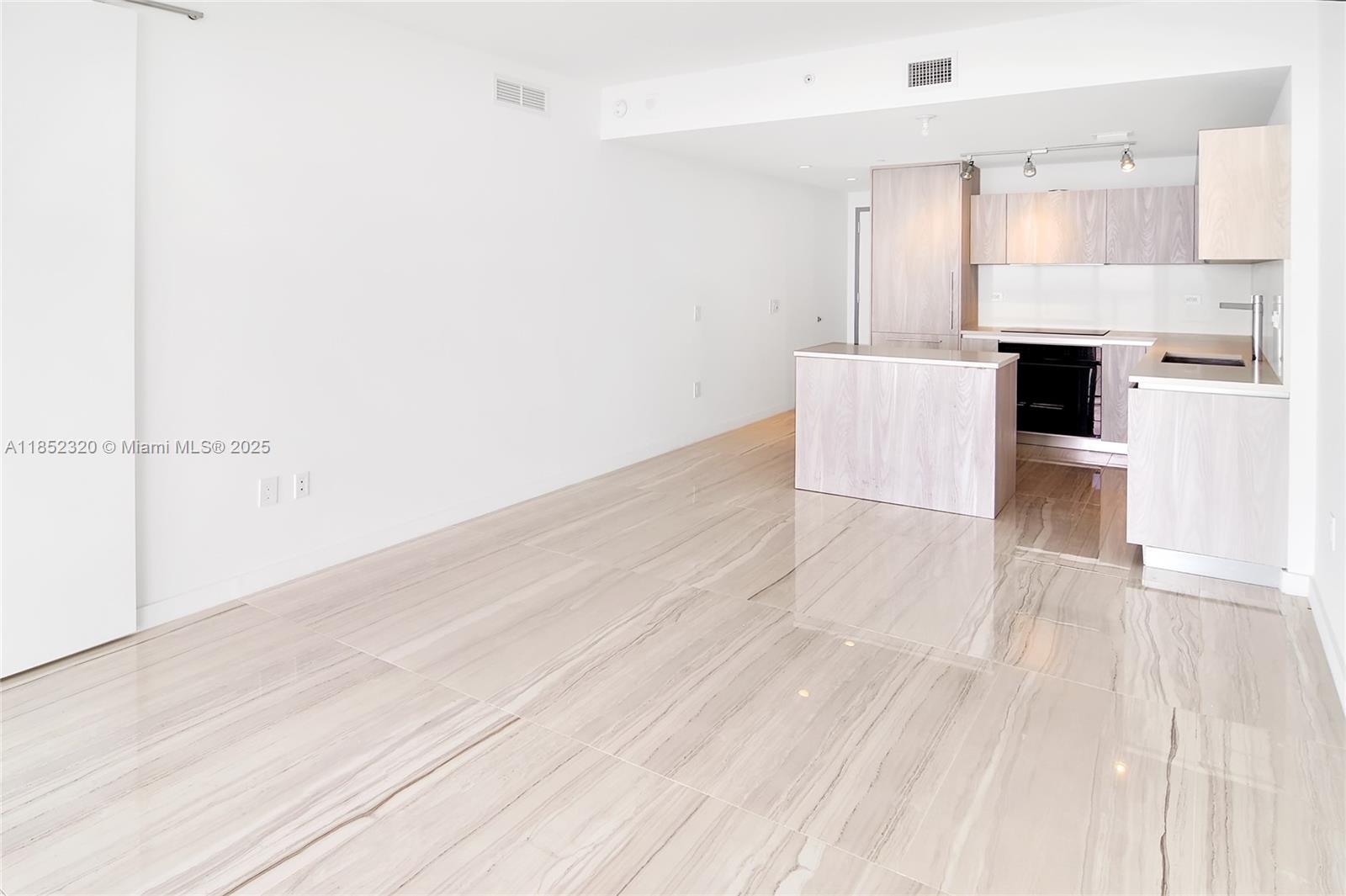 ONE PARAISO CONDO - Residential