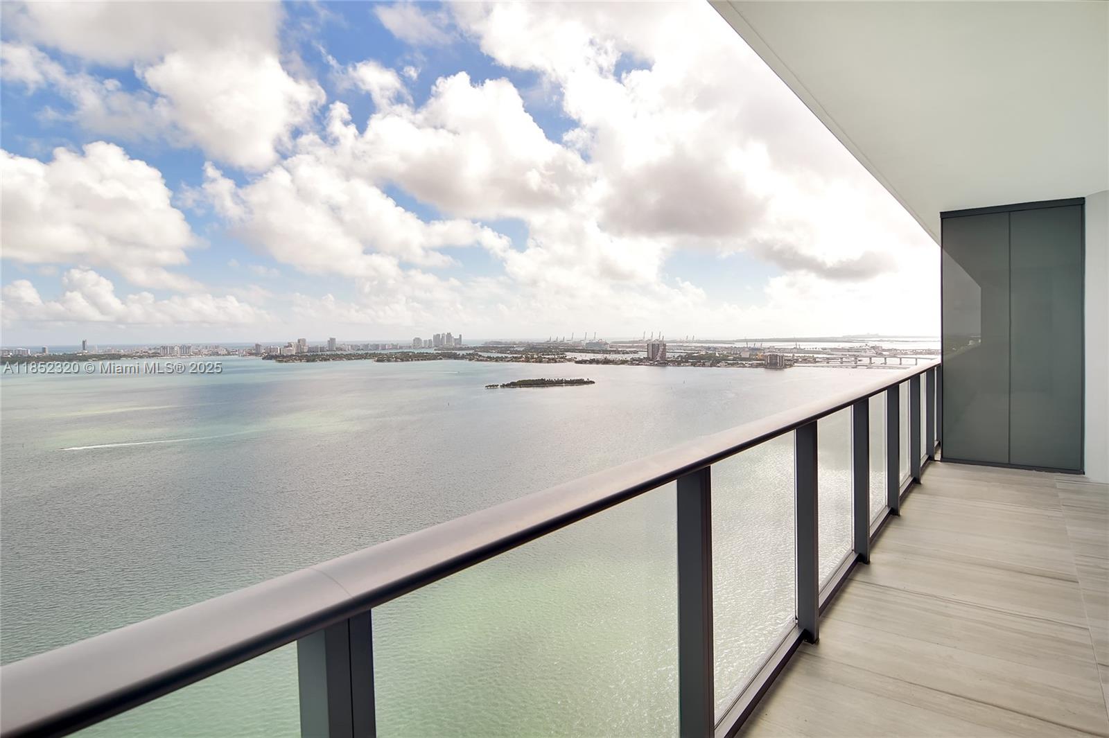 ONE PARAISO CONDO - Residential