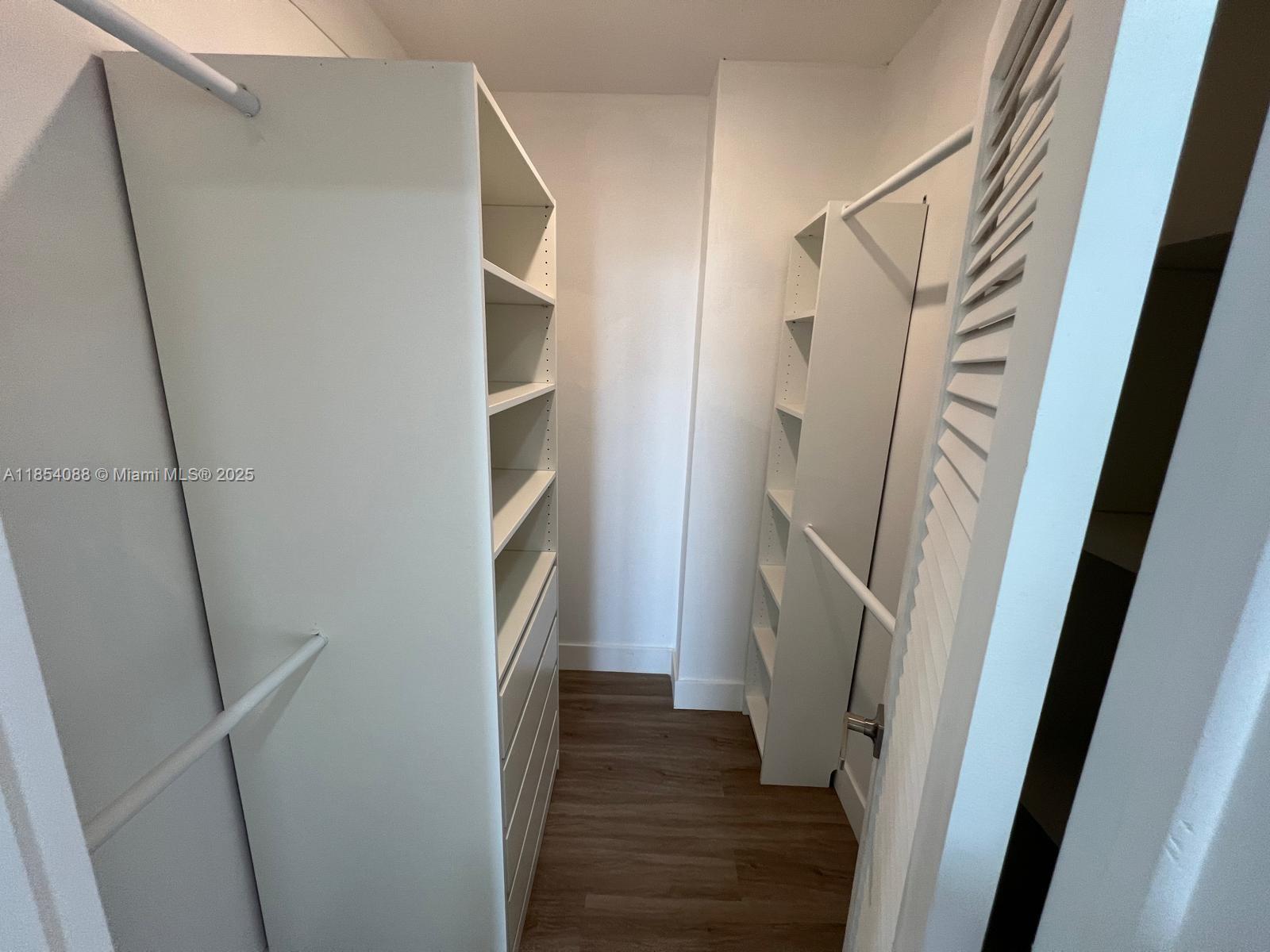 ARLEN HOUSE WEST CONDO - Residential