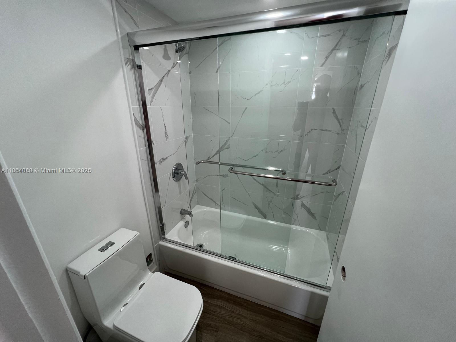 ARLEN HOUSE WEST CONDO - Residential