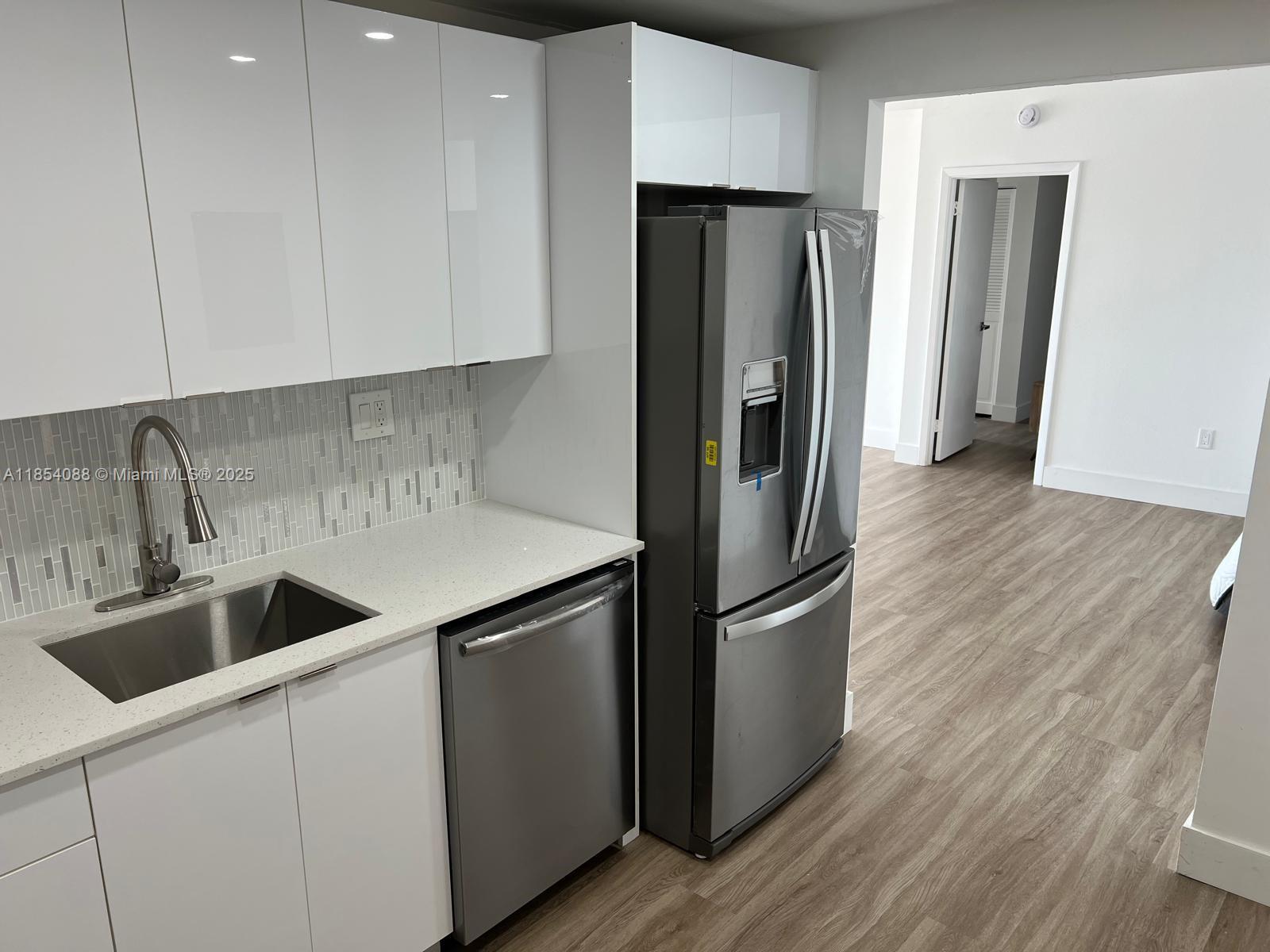 ARLEN HOUSE WEST CONDO - Residential