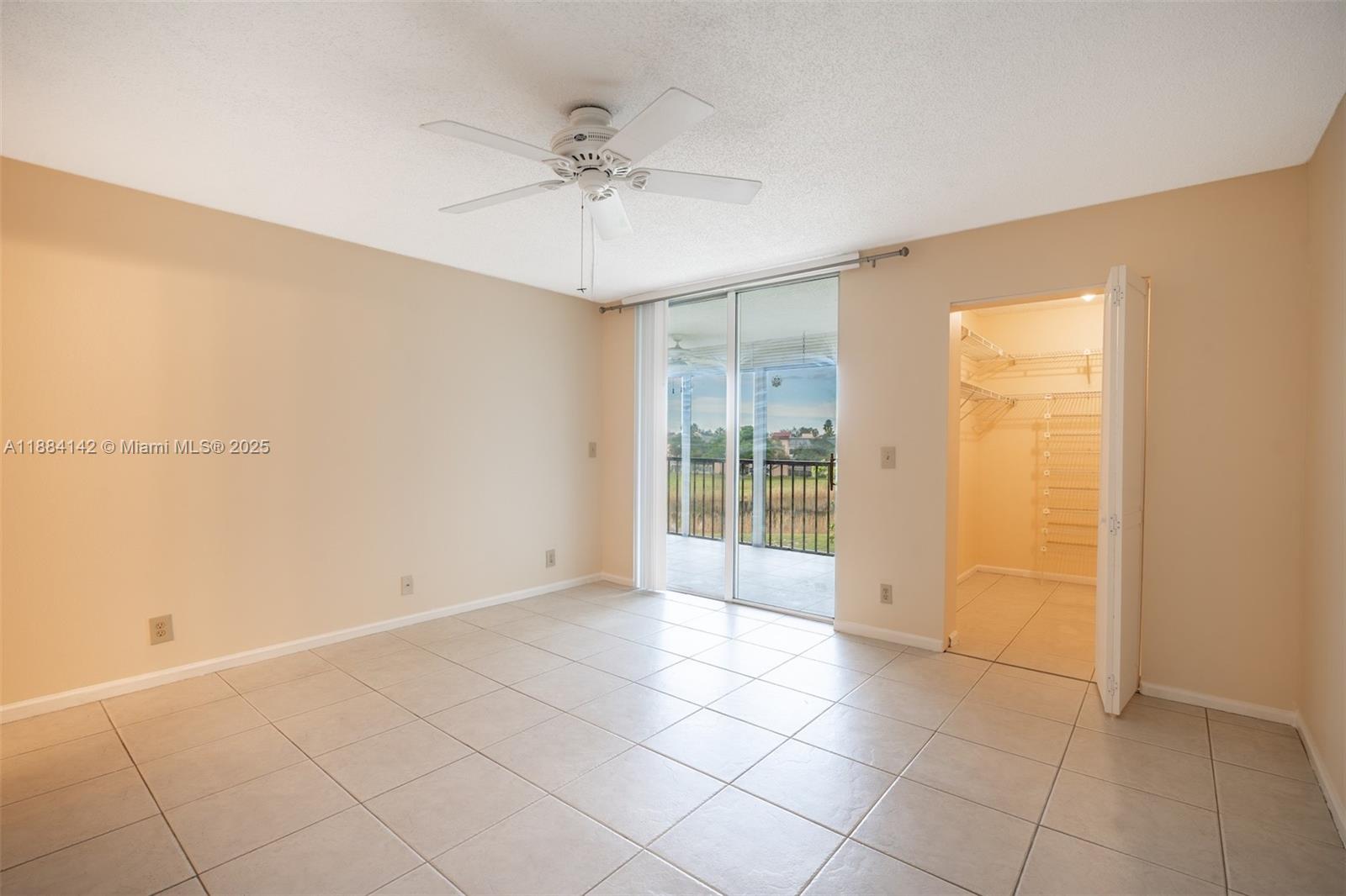 PALM LAKES CONDO - Residential