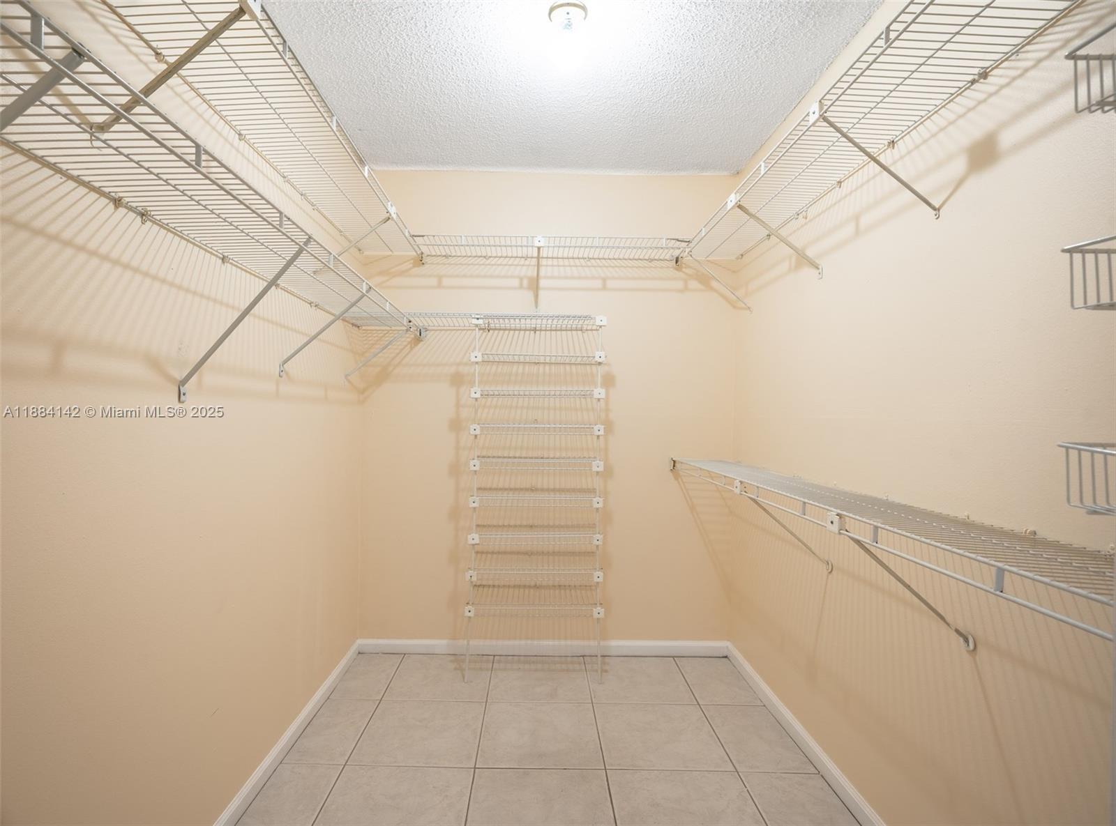 PALM LAKES CONDO - Residential
