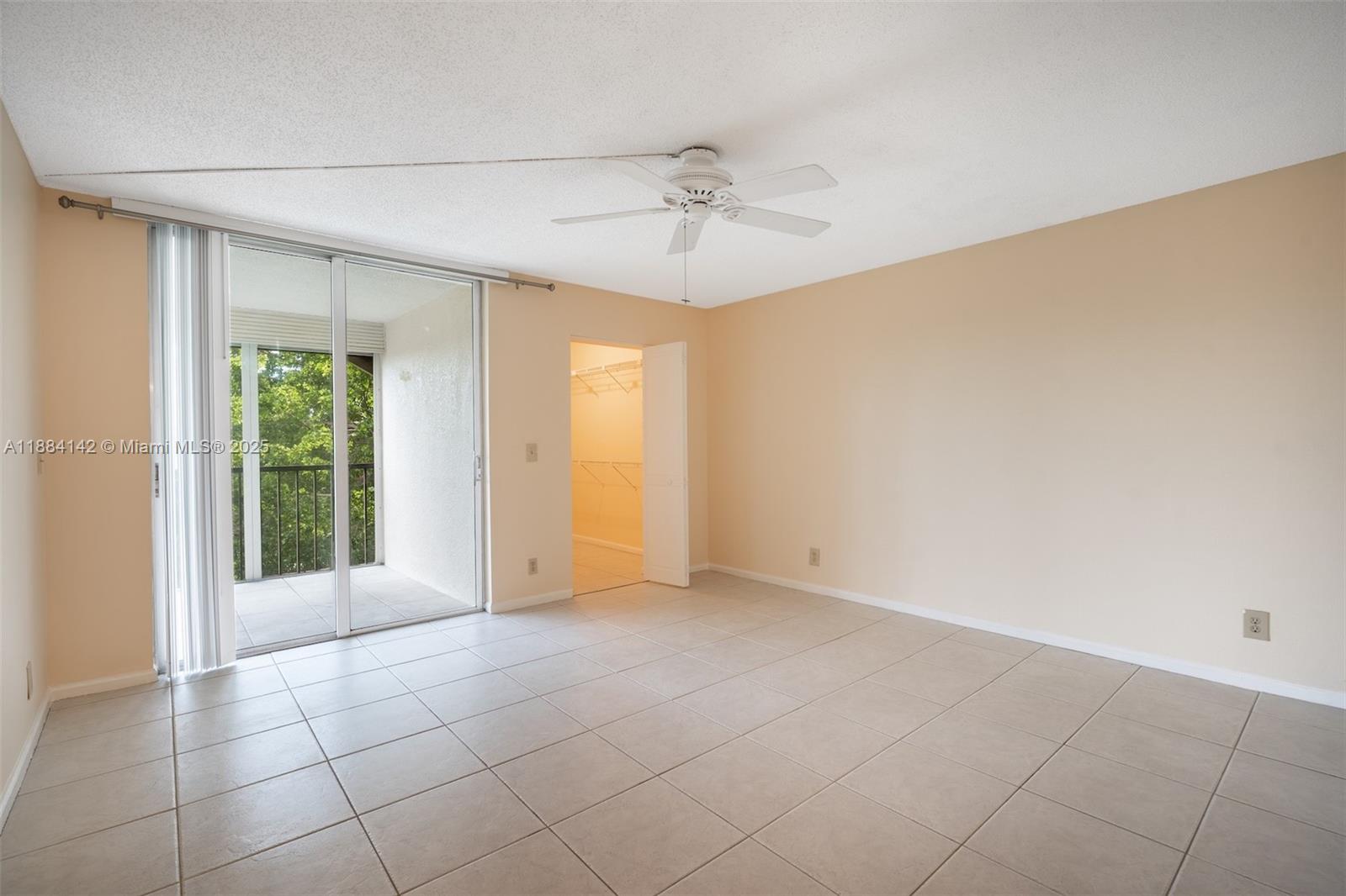 PALM LAKES CONDO - Residential