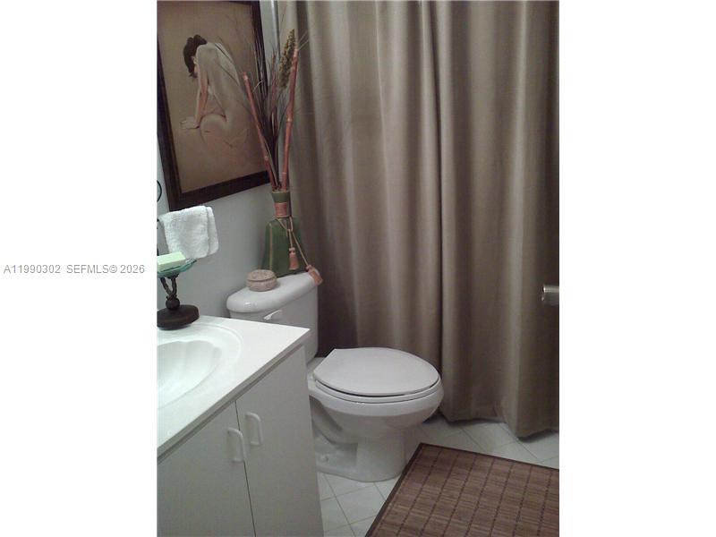 MONTEREY AT MALIBU BAY CO - Residential Lease