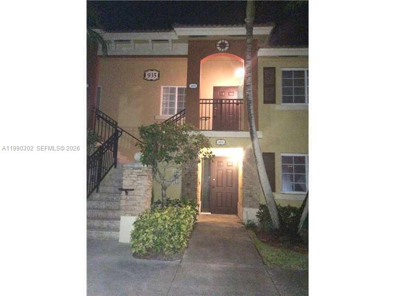 MONTEREY AT MALIBU BAY CO - Residential Lease