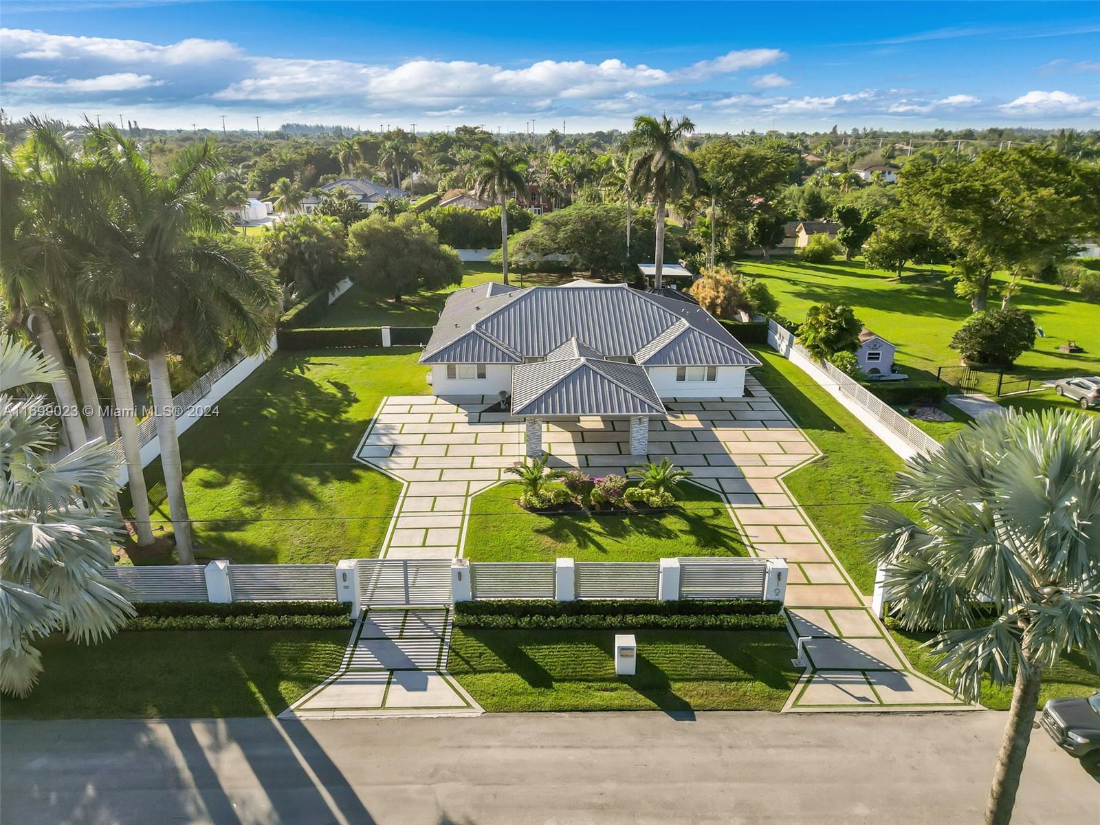 10 SW 124th Ave