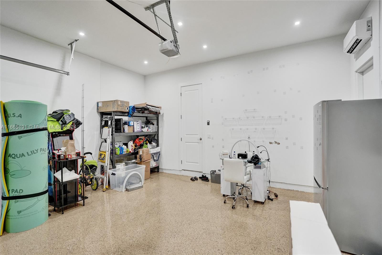 MEADOWGREEN TRAIL - Residential