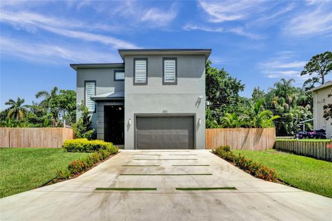 4593 Meadow Green Trl Lake Worth FL 33463