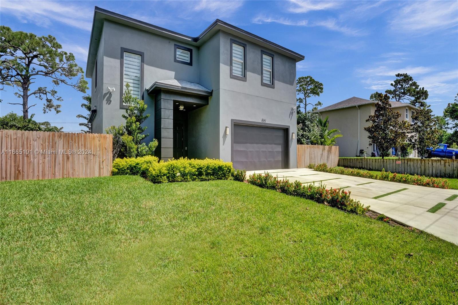 4593 Meadow Green Trl