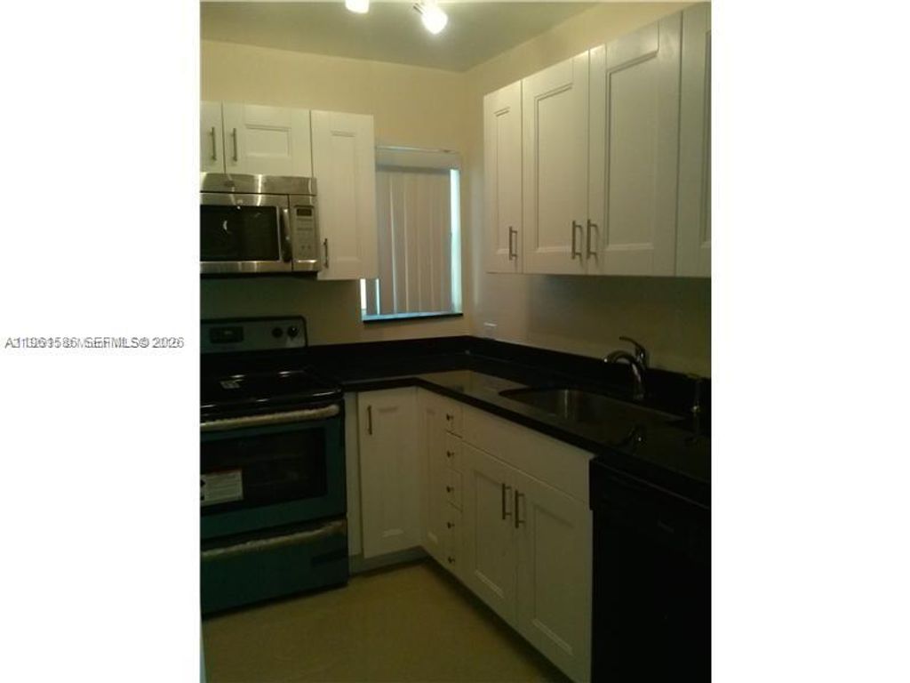 Photo of 5614 Taylor St #B, Hollywood, FL 33021 (MLS # A11961586)