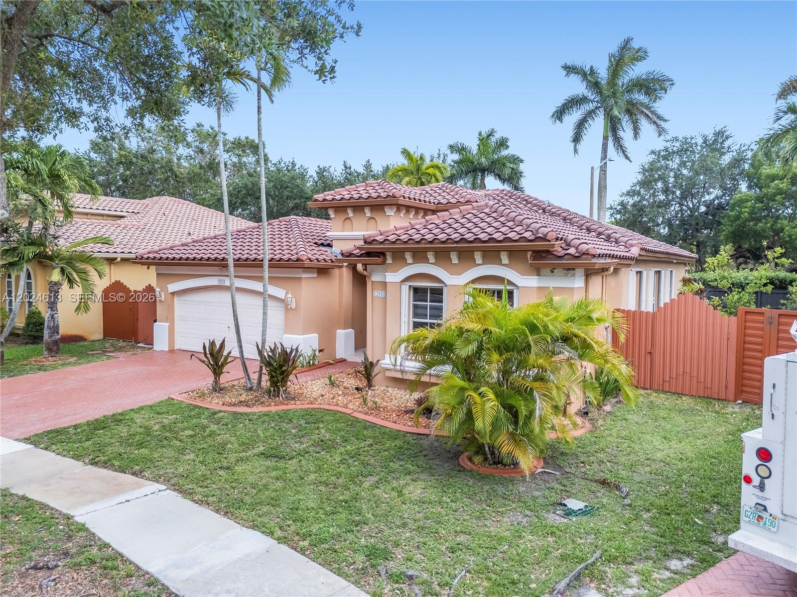 BELLAGIO AT VIZCAYA - Residential Lease