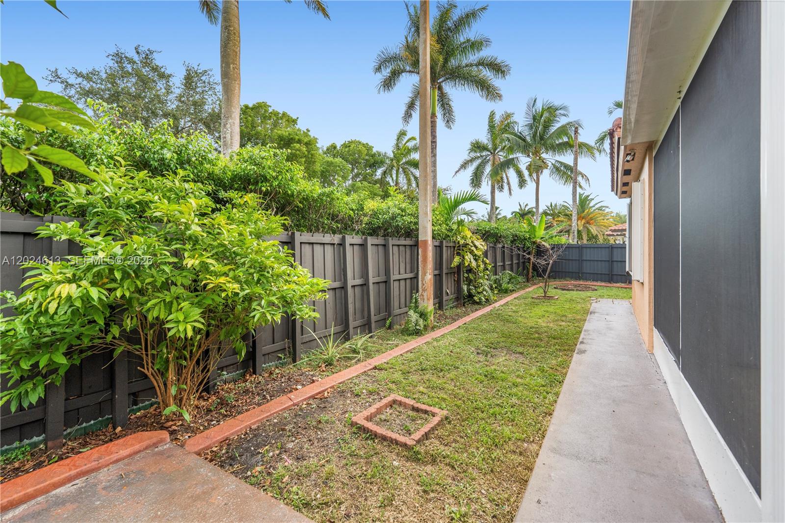 BELLAGIO AT VIZCAYA - Residential Lease