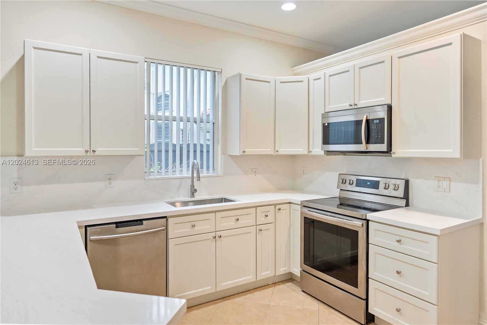 BELLAGIO AT VIZCAYA - Residential Lease