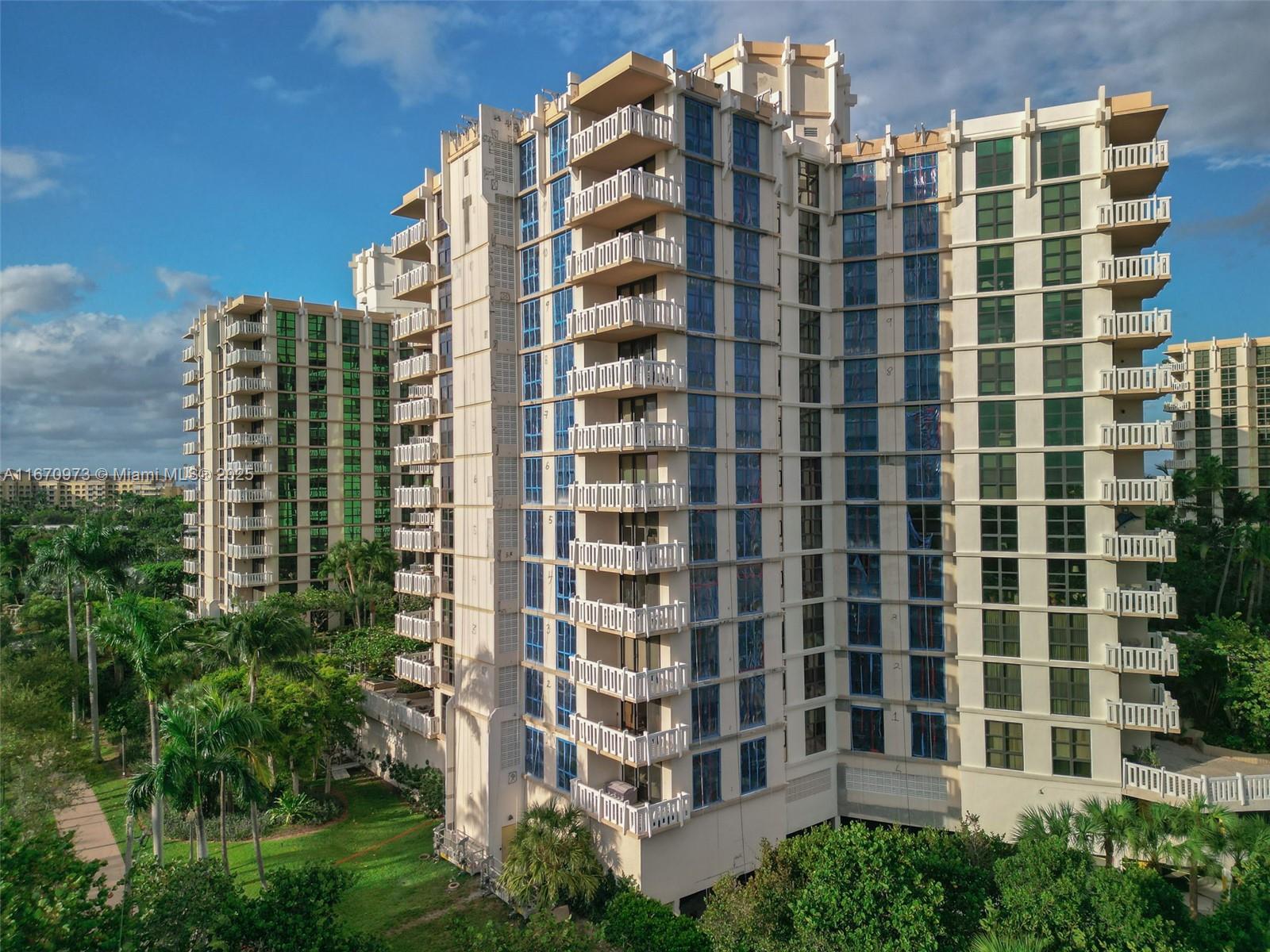 TOWERS OF KEY BISCAYNE CO - Residential