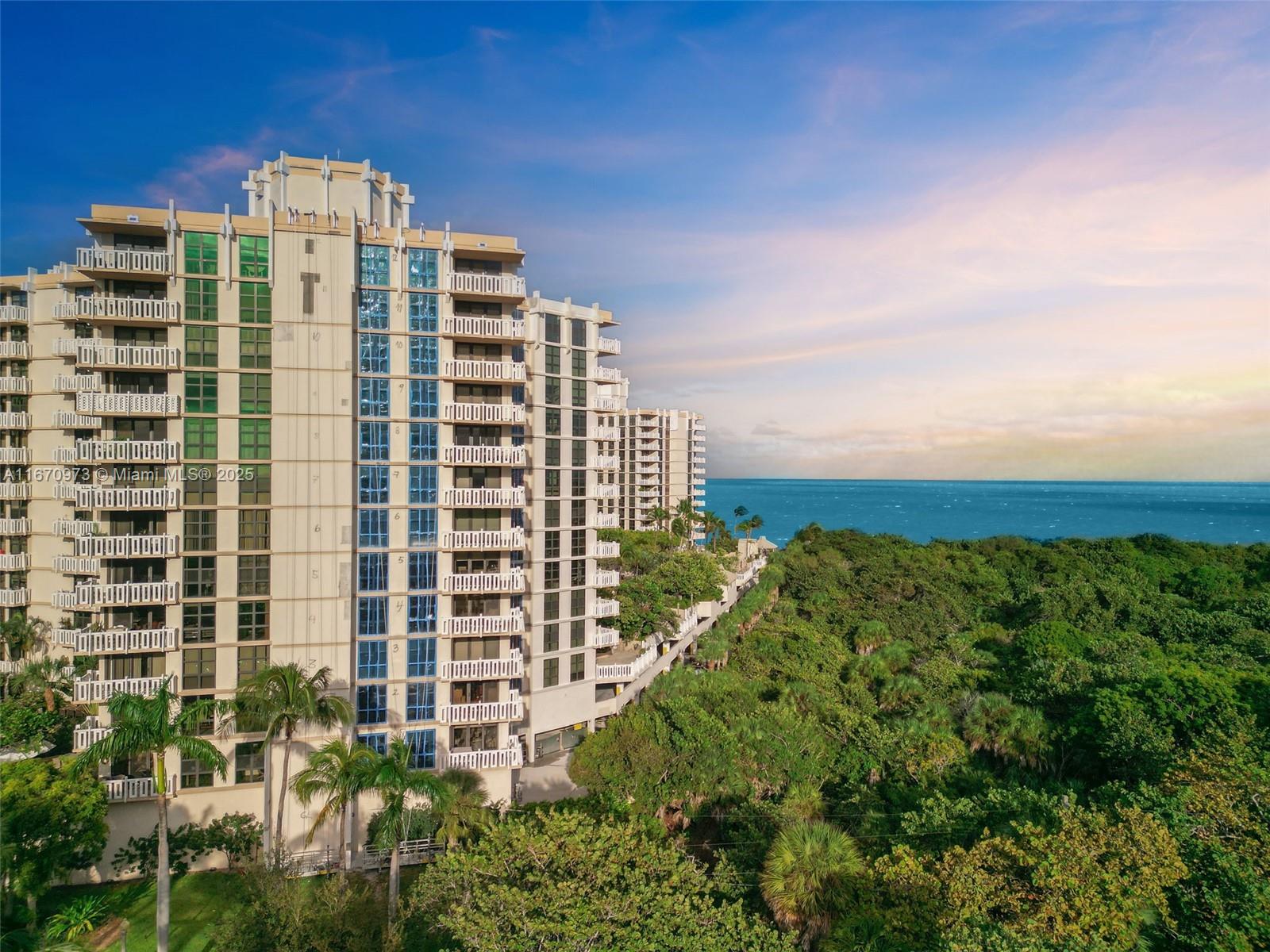 TOWERS OF KEY BISCAYNE CO - Residential