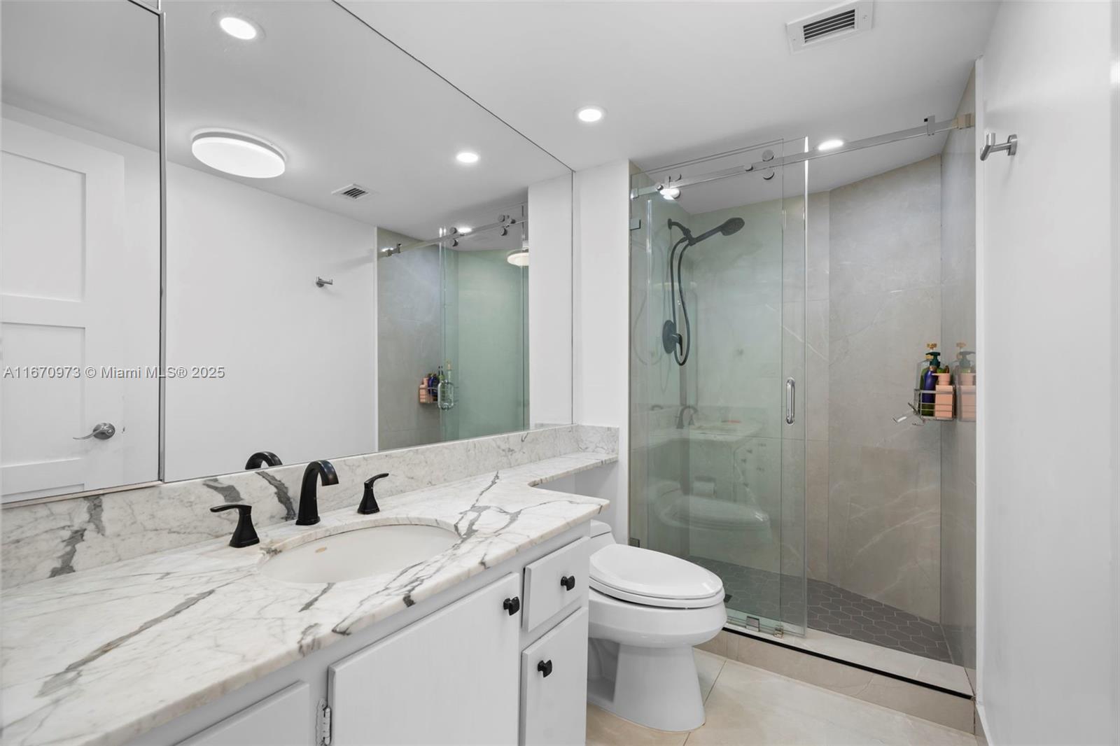 TOWERS OF KEY BISCAYNE CO - Residential