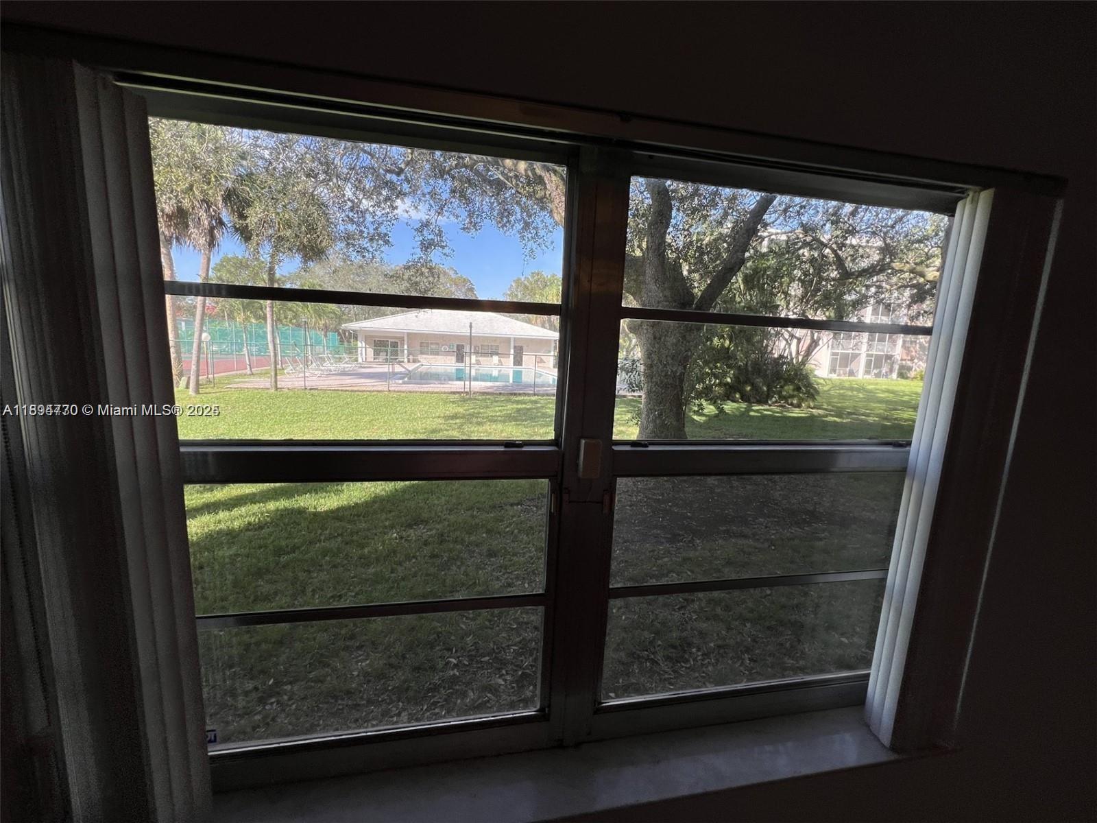 SHERWOOD SQUARE CONDOMINI - Residential Lease