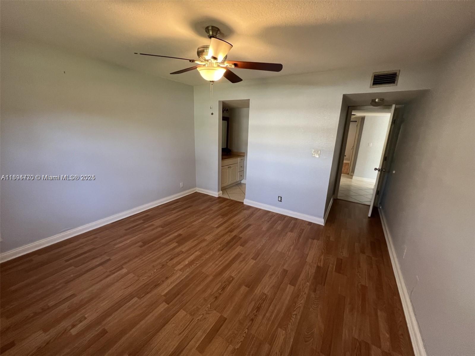 SHERWOOD SQUARE CONDOMINI - Residential Lease
