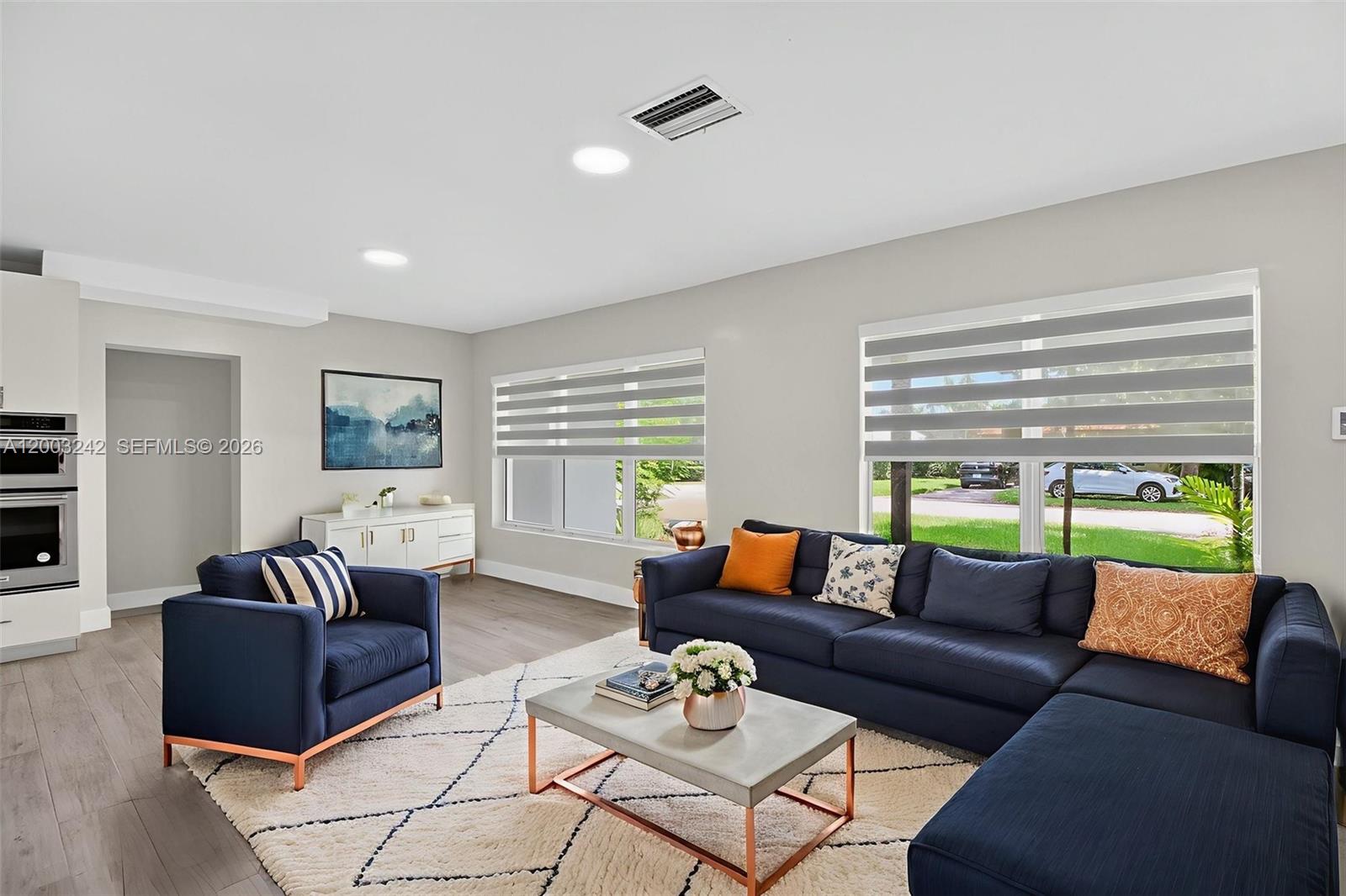 TWIN LAKES MANOR SUB CORR - Residential Lease