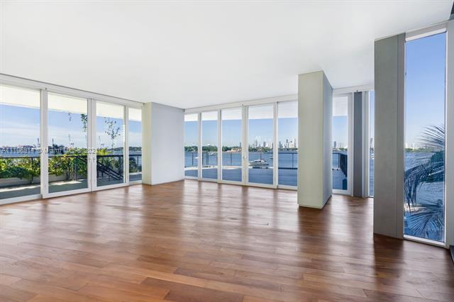 MONAD TERRACE - Residential