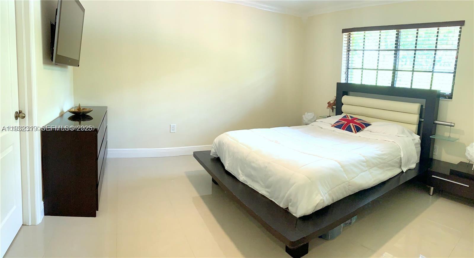 CORAL WAY PARK SEC B - Residential Lease