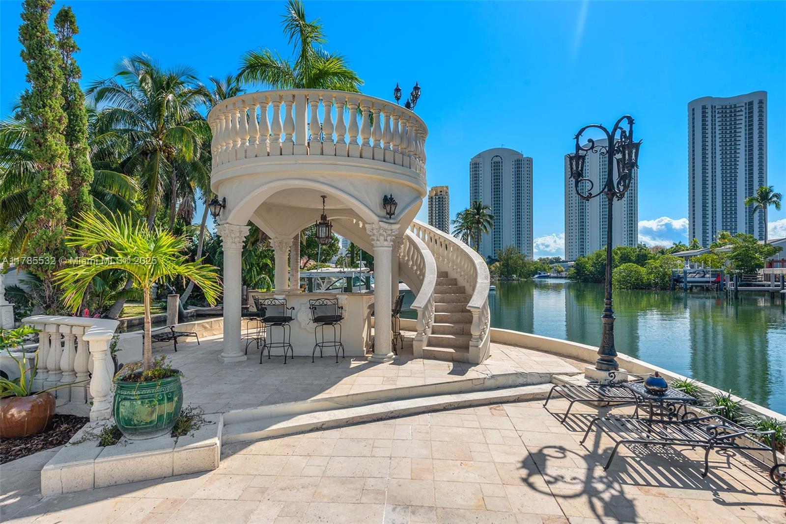 ATLANTIC ISLAND - Residential
