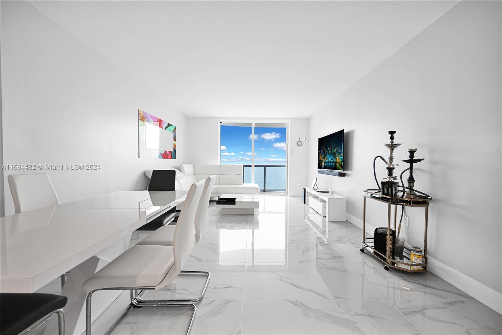 SOLE CONDO - Residential