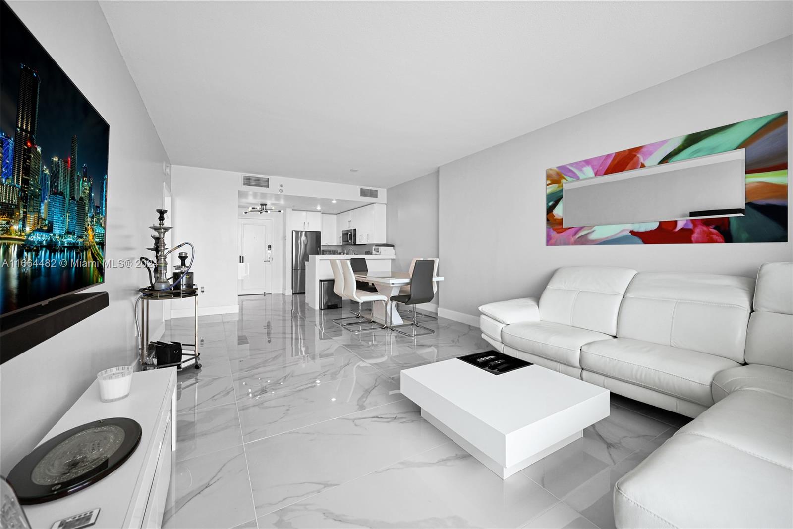 SOLE CONDO - Residential